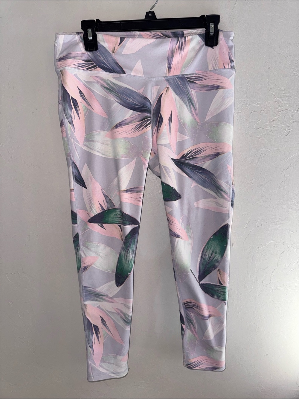 Fablegics Pastel Leaf Print Leggings - Pink & Green